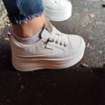 Foto de la opinión de a***a sobre Zapatillas Altas Estilo Coreano con Plataforma