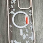 Foto de la opinión de N***s sobre Funda Magnética Floral Elegante para iPhone