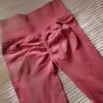 Foto de la opinión de Cliente sobre Leggings Deportivos Sin Costuras de Cintura Alta