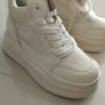 Foto de la opinión de Cliente sobre Zapatillas Altas Estilo Coreano con Plataforma