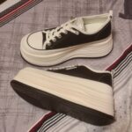 Foto de la opinión de Cliente sobre Zapatillas Altas Estilo Coreano con Plataforma