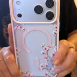 Foto de la opinión de a***r sobre Funda Magnética Floral Elegante para iPhone