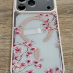 Foto de la opinión de o***r sobre Funda Magnética Floral Elegante para iPhone